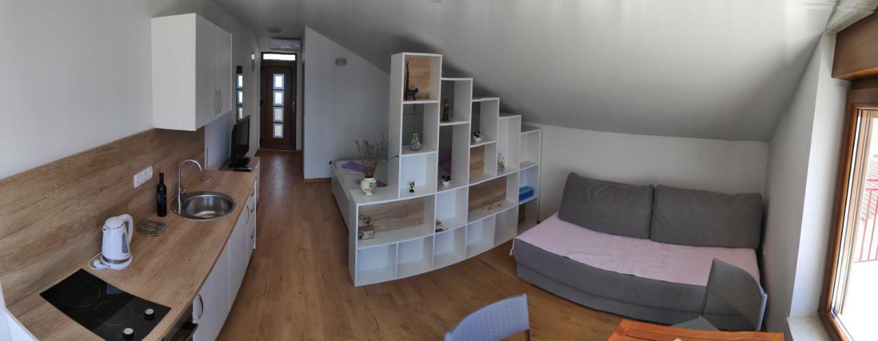 Apartman Anicic Podaca Esterno foto