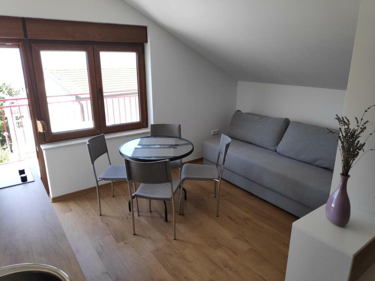 Apartman Anicic Podaca Esterno foto